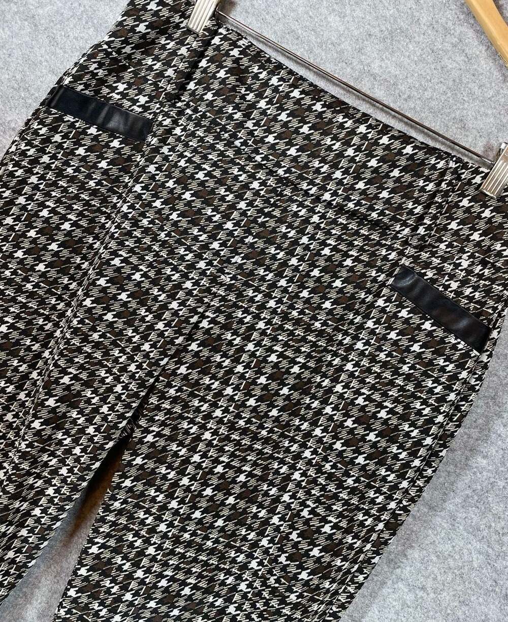 SOHO‎ Apparel Ltd. Houndstooth Tapered Pants Size L